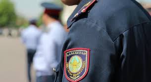 Ақтөбеде 4 полицей таксистің көлігін ұрлаған 