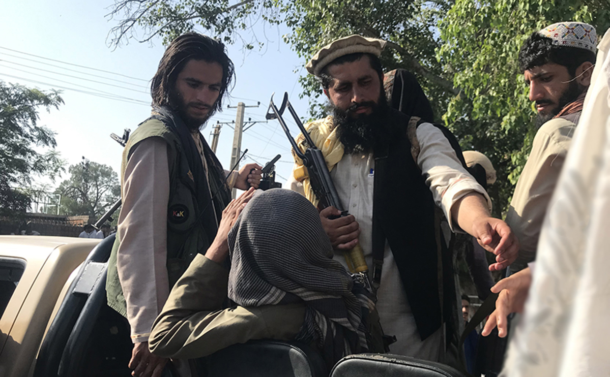 Ауғанстан әйелдері үйден шыға алмай отыр – жергілікті тұрғын 