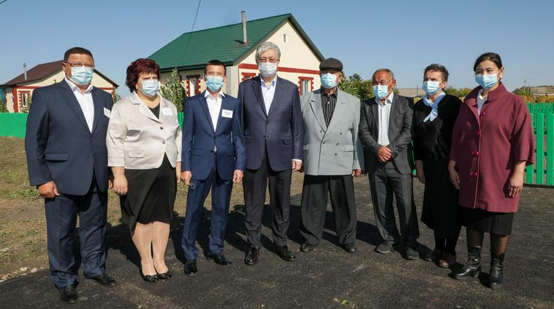 Мемлекет басшысы СҚО-ға қоныс аударған азаматтармен кездесті