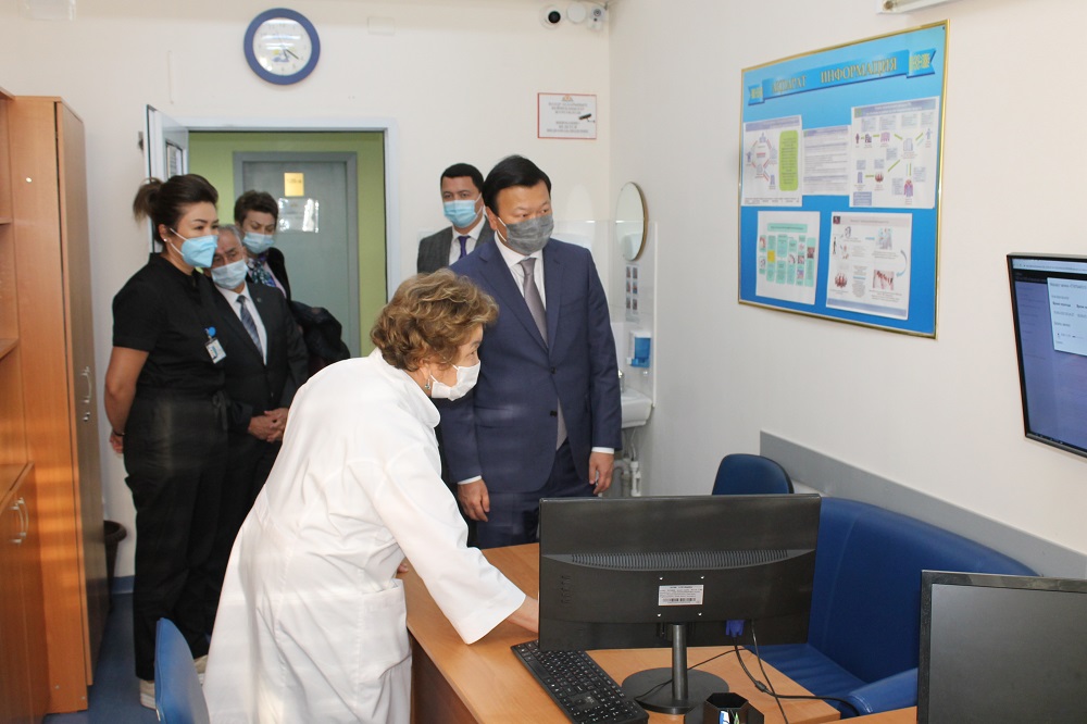 При каждой инфекционной клинике будут построены станции утилизации медотходов – Минздрав