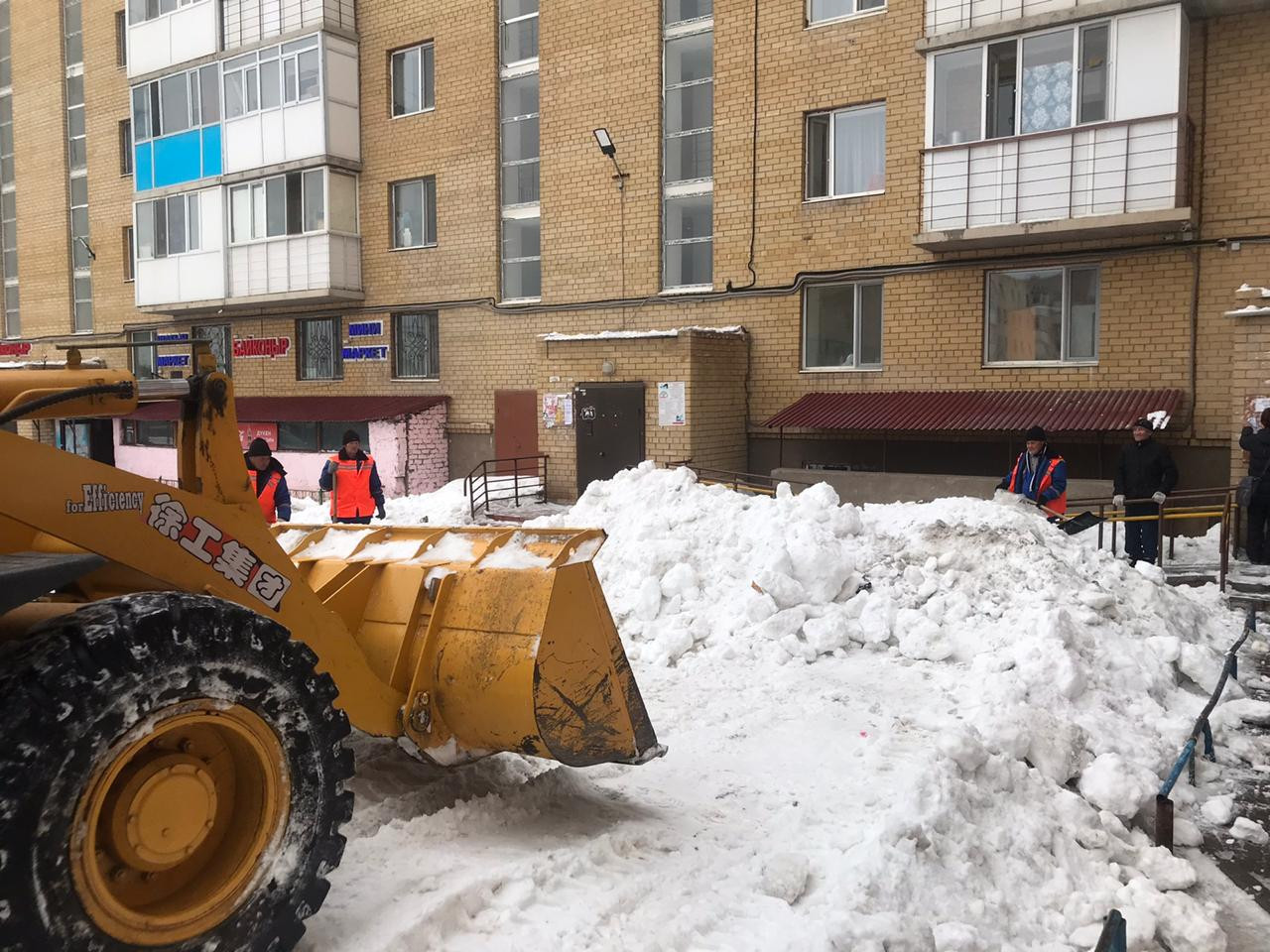 Нұр-Сұлтанда қар тазалау жұмысы белсенді жүргізілуде  