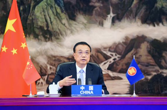 Премьер Госсовета КНР призвал к сотрудничеству для борьбы с COVID-19