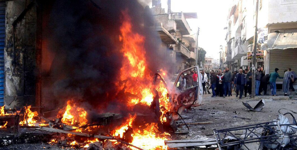 10 человек погибли в результате подрыва автомобиля в приграничном городе в Сирии