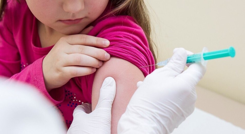 Коронавирус в Казахстане: когда могут поставить вакцину для детей 