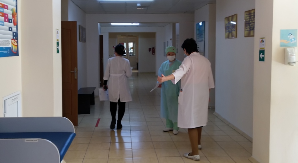 Ситуация с COVID в Казахстане: вспышка заболеваемости и эффект от вакцинации