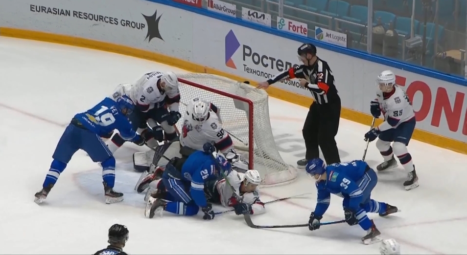 "Барыс" одержал третью победу подряд в регулярке КХЛ