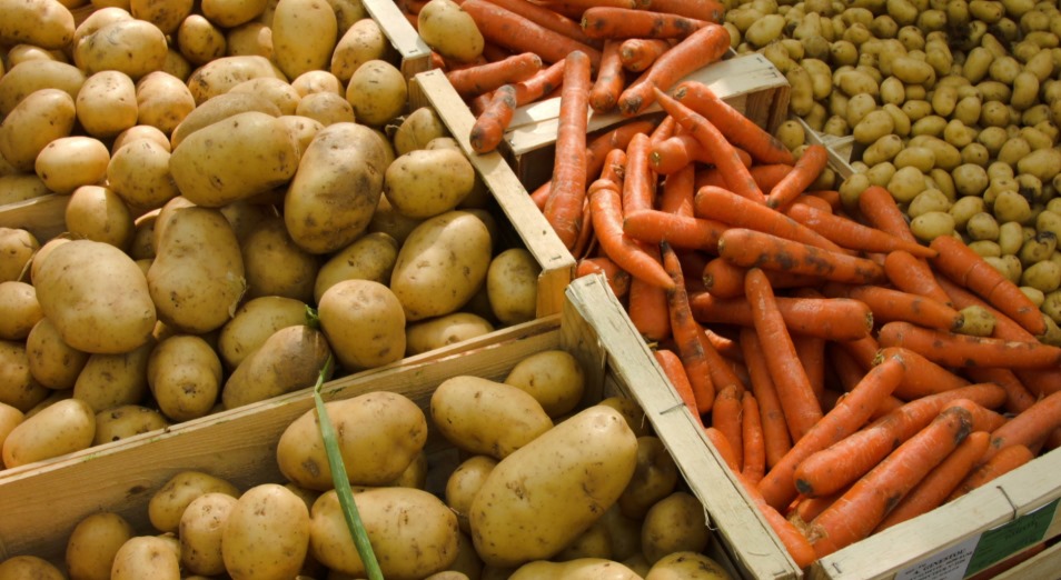Непродуманный экспорт картофеля и моркови привел к колоссальному скачку цен