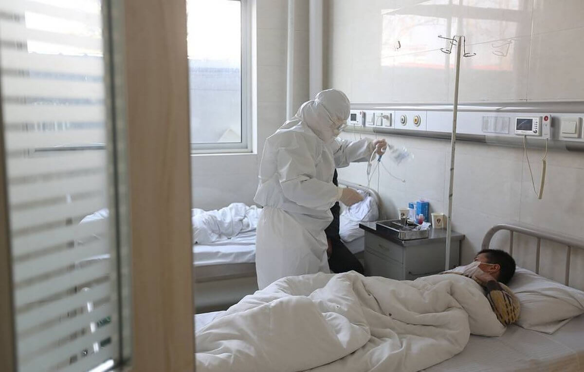 В РК 230 больных коронавирусом находятся в тяжелом состоянии