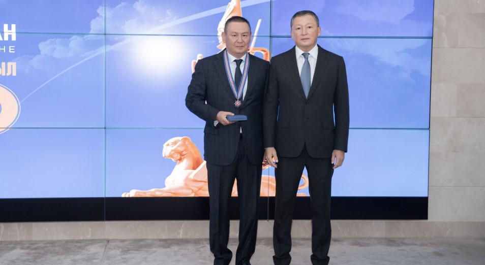 Представители Федерации настольного тенниса награждены государственными наградами в честь 30-летия Независимости РК