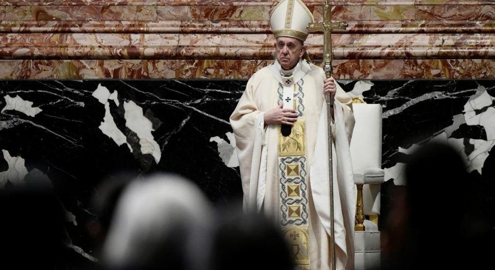 Папа римский Франциск благословил верующих в католическую Пасху