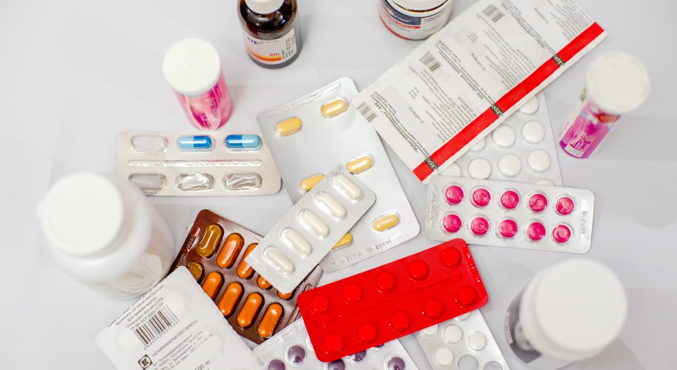 Министерство здравоохранения, зафиксировав цены, лишило потребителя ряда лекарств