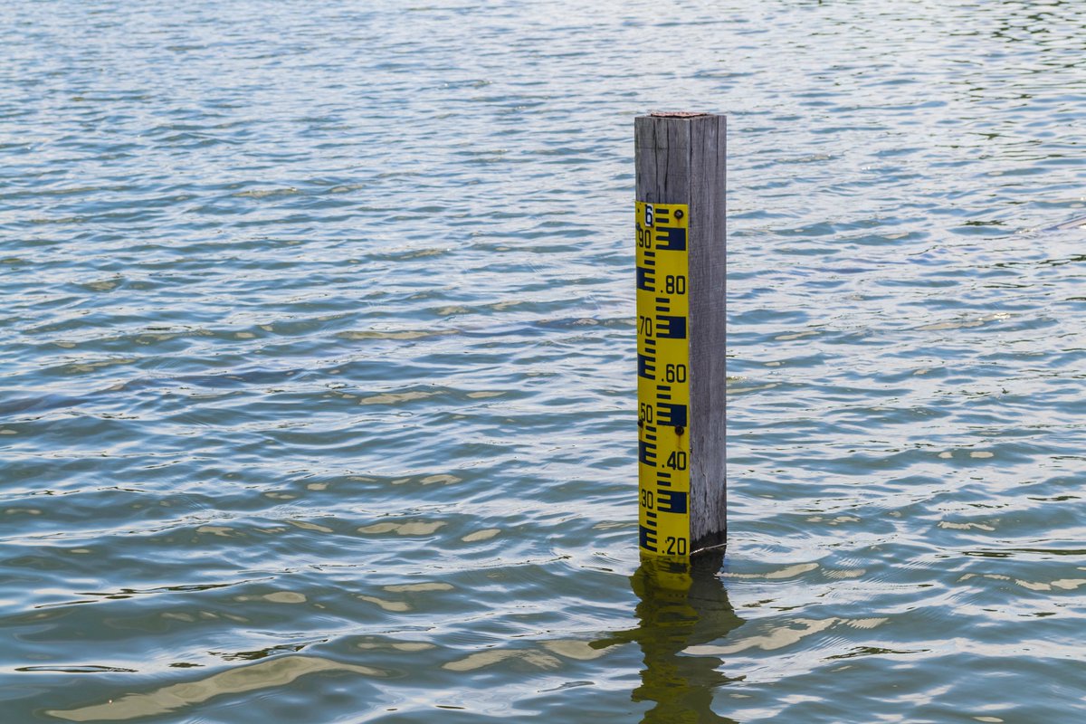 О подъеме уровня воды в реках предупредили алматинцев 