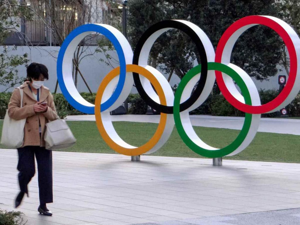 Почти 200 тыс. японцев высказались за отмену токийской Олимпиады