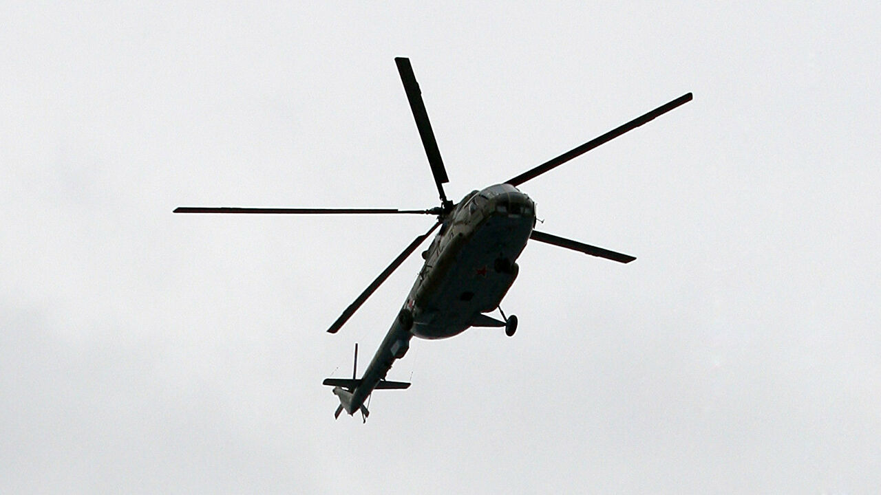 На севере Казахстана вертолет совершил вынужденную посадку