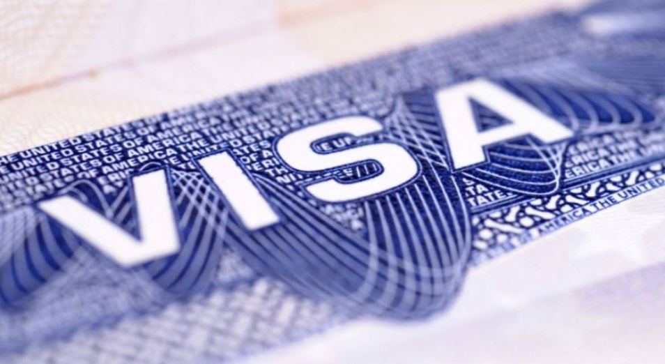 Названы ситуации, при которых иностранцам продлеваются сроки виз в Казахстане 