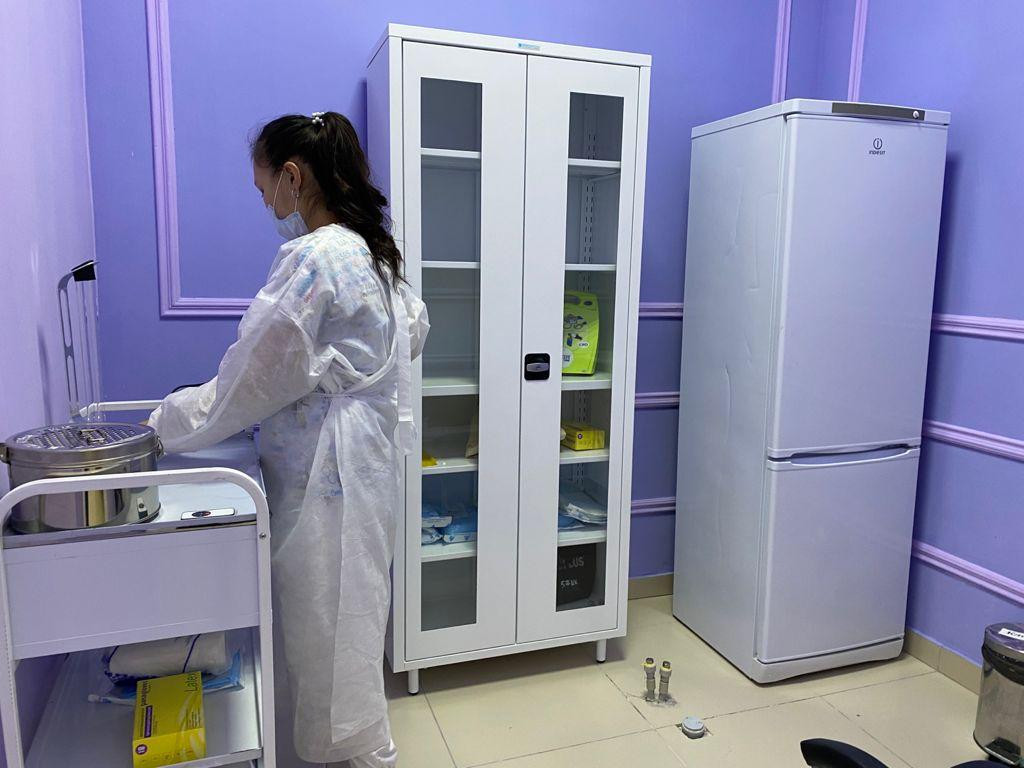 Елорда әуежайы мен вокзалында вакцинация пунктері ашылды