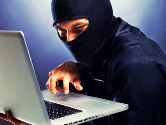 2 банктен 2 млрд теңге жымқырған трансұлттық ұйымның мүшелері сотталды