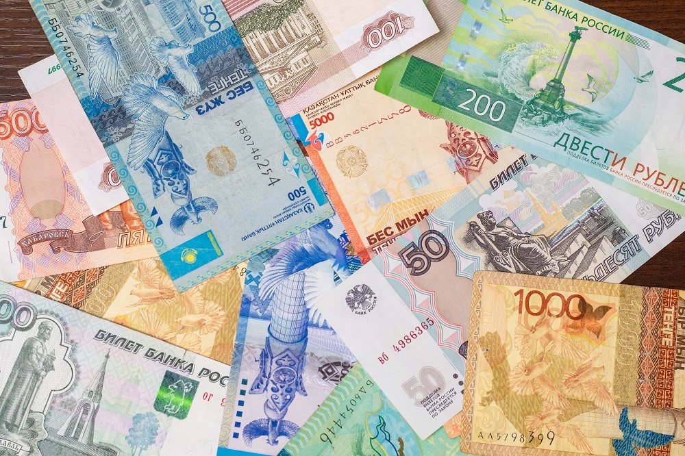 Дамушы елдер валюталары: өткен аптада рубль нығайды