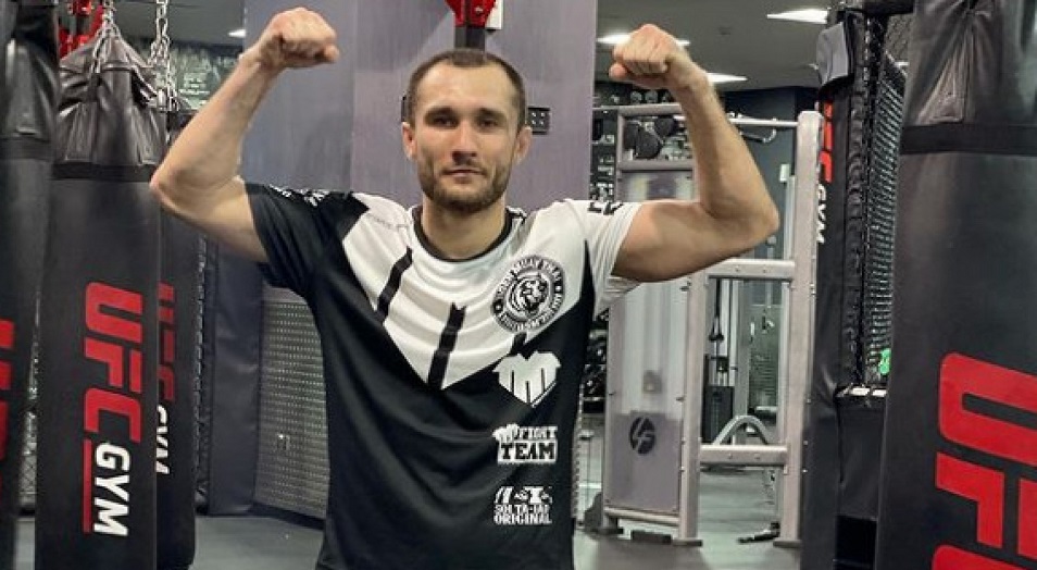 Морозов одержал первую победу в UFC 