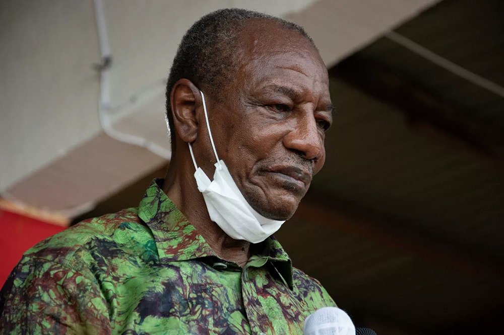 Мятежники задержали президента Гвинеи – СМИ