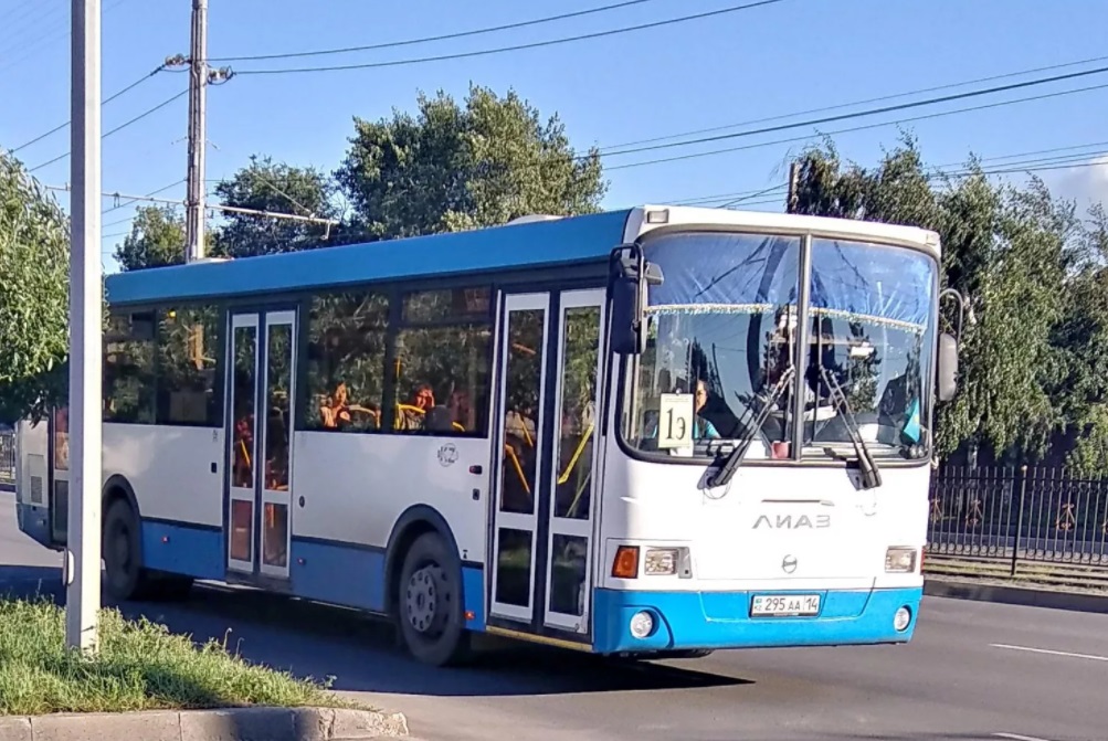 Наличные деньги выходят из оборота 