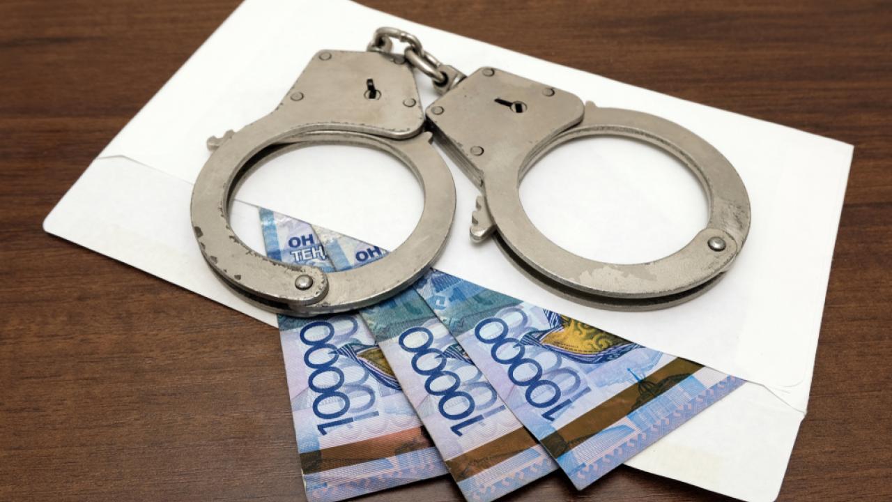 Акимы ответят за совершение подчиненными коррупционных преступлений в ВКО