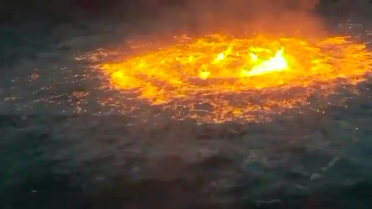 Мощный пожар вспыхнул под водой в Мексиканском заливе. Видео