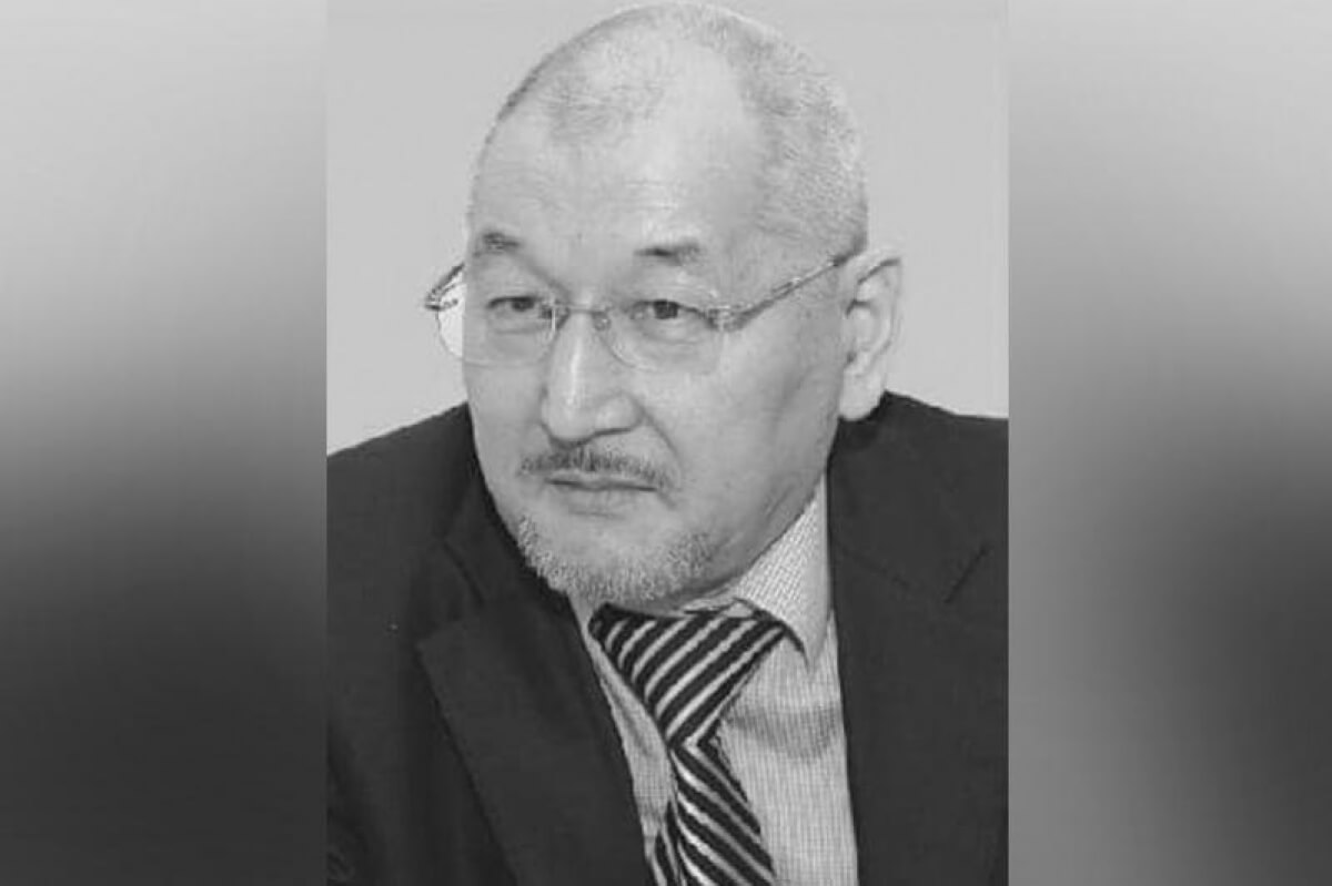 Президент ғалым Талас Омарбековтің отбасы мен жақын туыстарына көңіл айтты