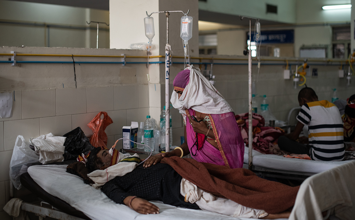 В индийском штате закрывают школы из-за вспышки неизвестной лихорадки