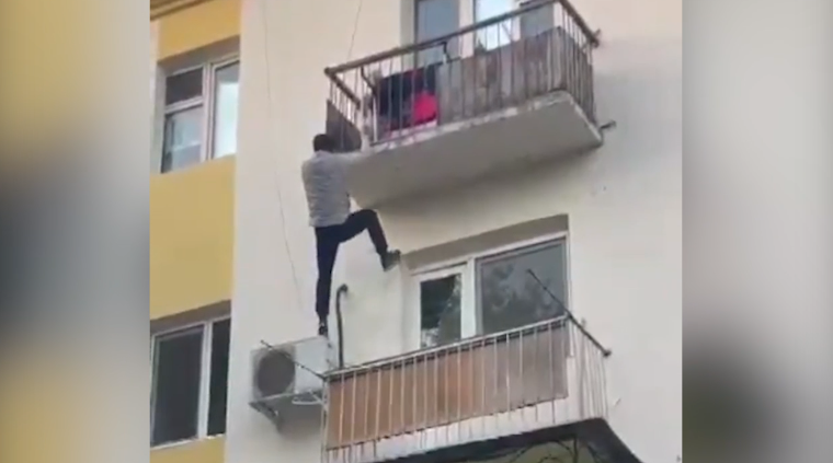 Видео с таразским "человеком-пауком" прокомментировали в полиции