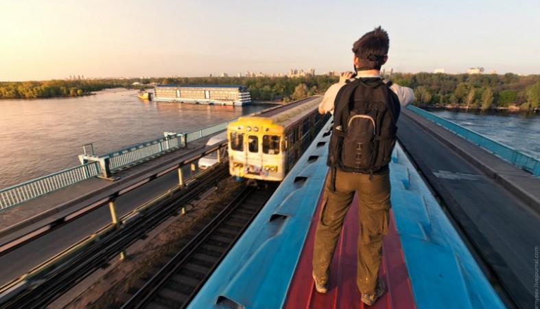 На крыше поезда хотел актюбинец уехать в Алматы