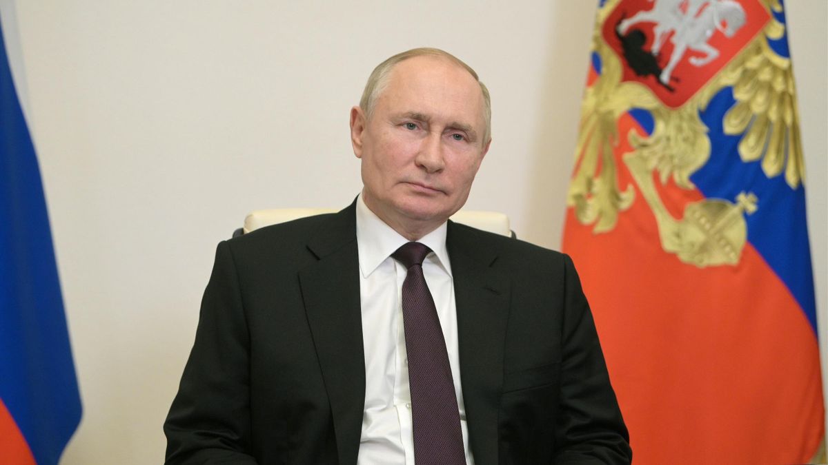 Путин рекомендовал странам СНГ не торопиться с признанием талибов