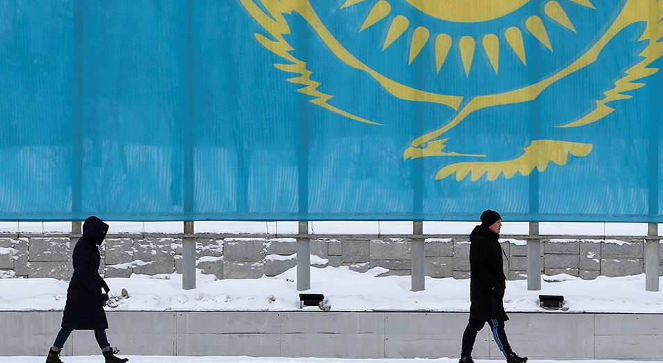 Казахстан введет ограничения из-за нового штамма коронавируса