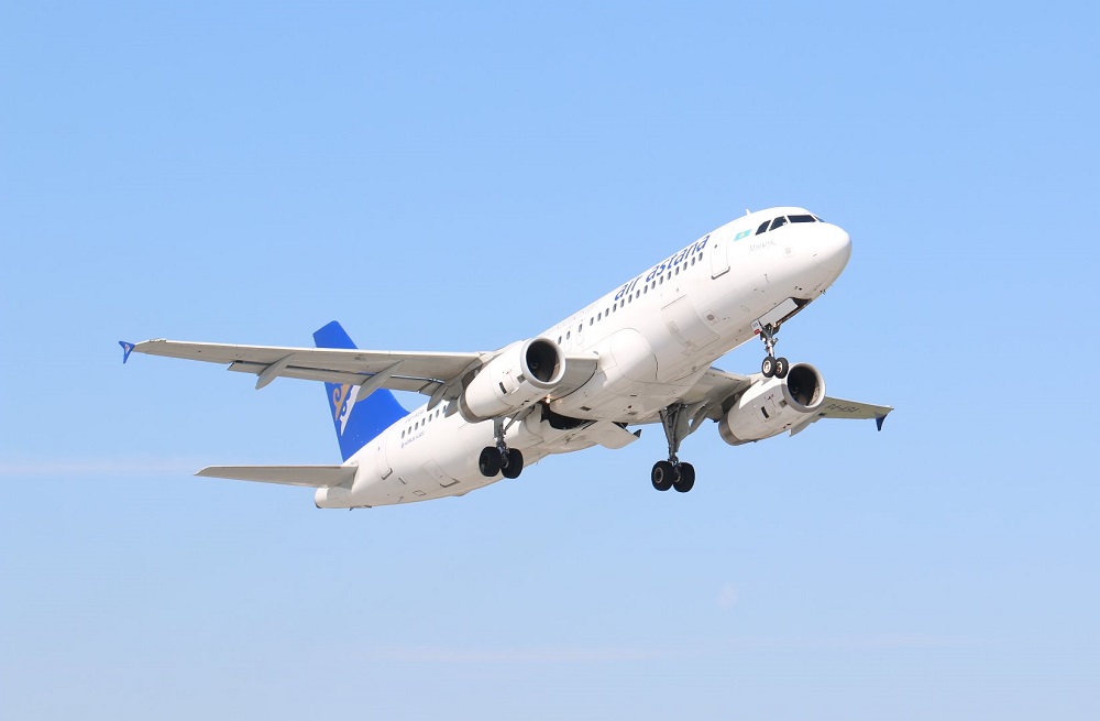 Главу Еврокомиссии критикуют за 19-минутный полет на частном самолете