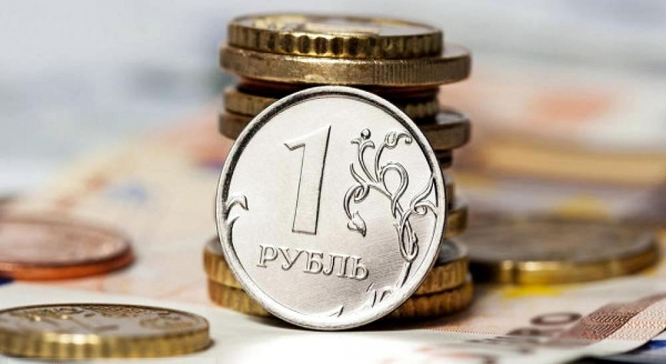 По-дружески отдают инфляцию – экономист о курсе рубля в почти 9 тенге 