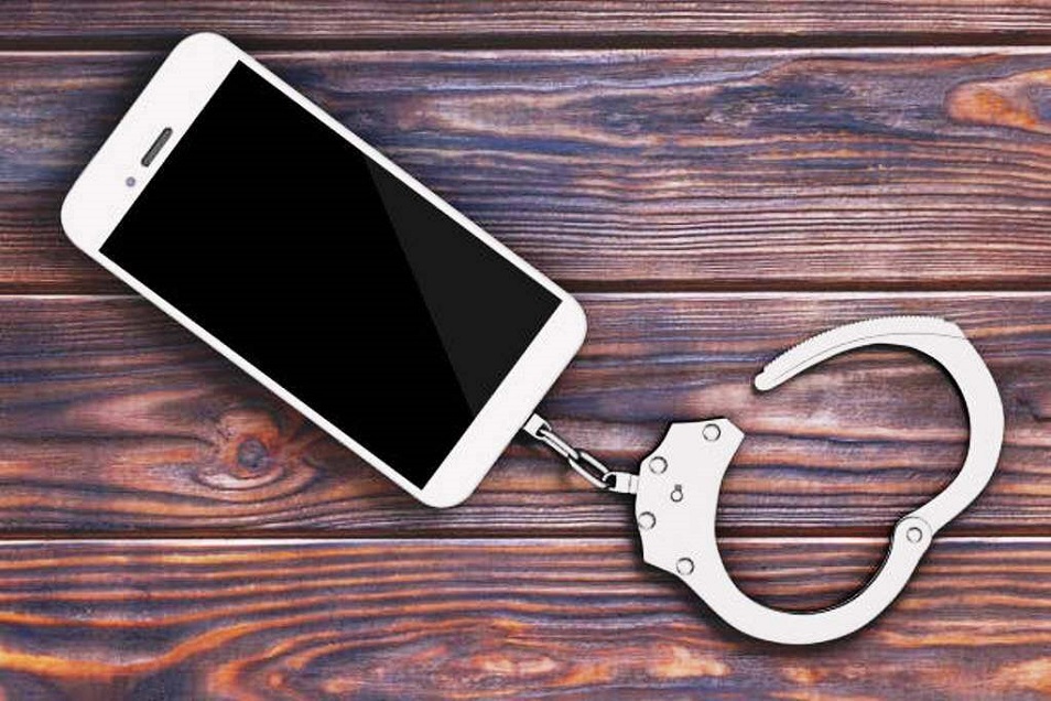 200 похищенных телефонов вернули владельцам павлодарские полицейские