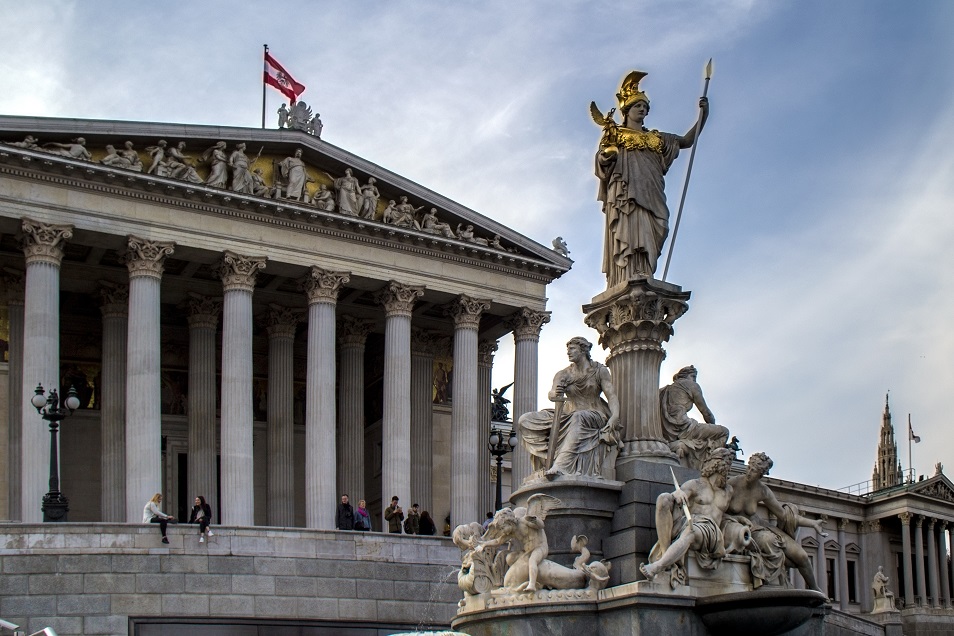 В Австрии узаконили право на медицинский суицид