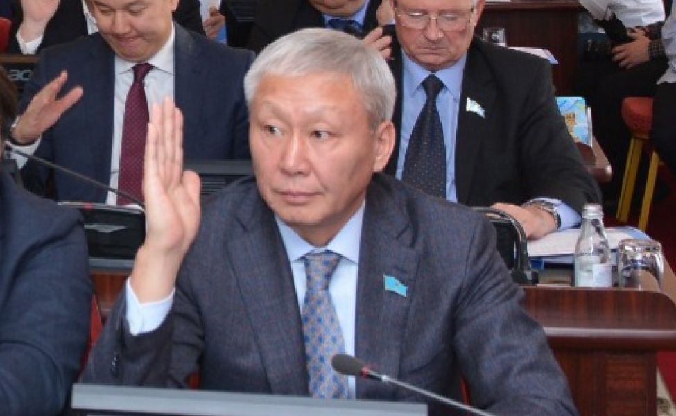 Бывшего депутата Аркадия Ни оправдали по делу об изнасиловании несовершеннолетней