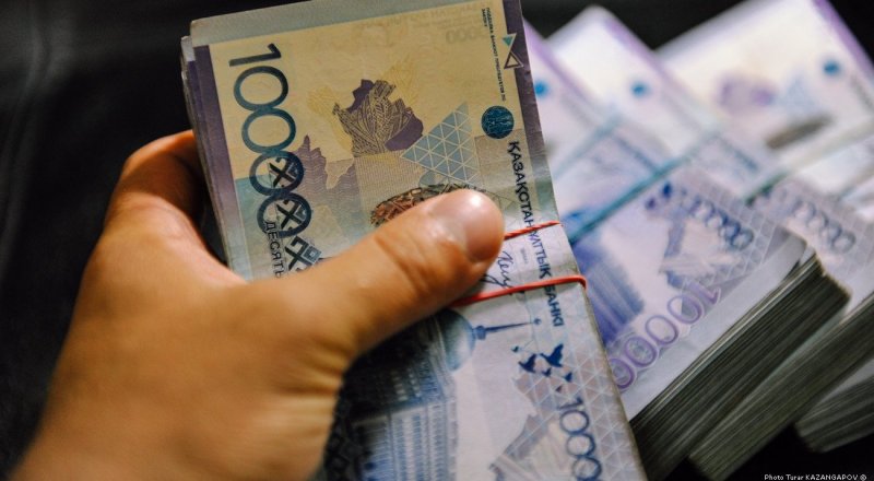В Байконуре главврач казахстанского медицинского центра выписал себе премию в 2,5 млн тенге